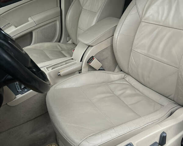 Черный Шкода Суперб, объемом двигателя 1.97 л и пробегом 299 тыс. км за 7250 $, фото 5 на Automoto.ua