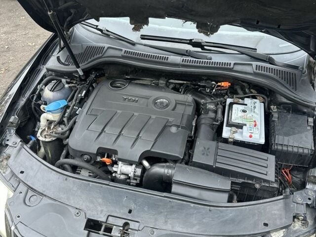 Чорний Шкода Суперб, об'ємом двигуна 2 л та пробігом 295 тис. км за 6999 $, фото 20 на Automoto.ua