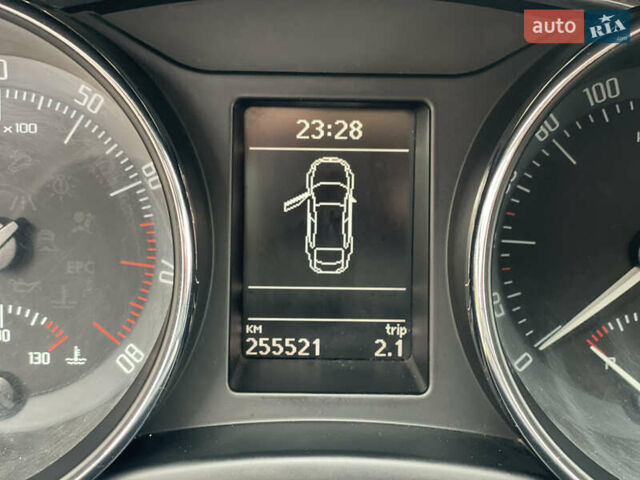 Чорний Шкода Суперб, об'ємом двигуна 1.8 л та пробігом 255 тис. км за 9299 $, фото 49 на Automoto.ua