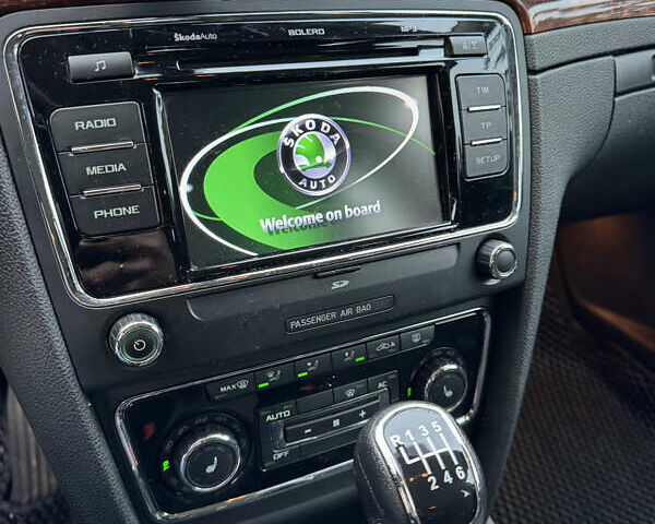 Черный Шкода Суперб, объемом двигателя 1.97 л и пробегом 261 тыс. км за 11700 $, фото 13 на Automoto.ua