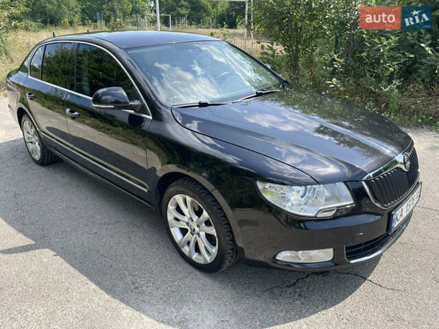 Черный Шкода Суперб, объемом двигателя 2 л и пробегом 312 тыс. км за 11500 $, фото 3 на Automoto.ua