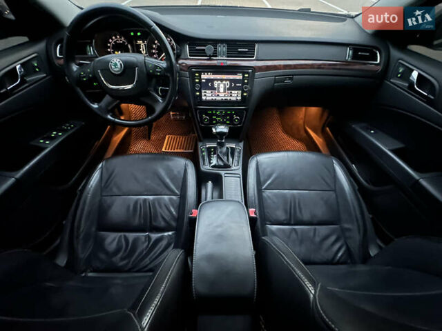 Черный Шкода Суперб, объемом двигателя 2 л и пробегом 310 тыс. км за 10500 $, фото 16 на Automoto.ua