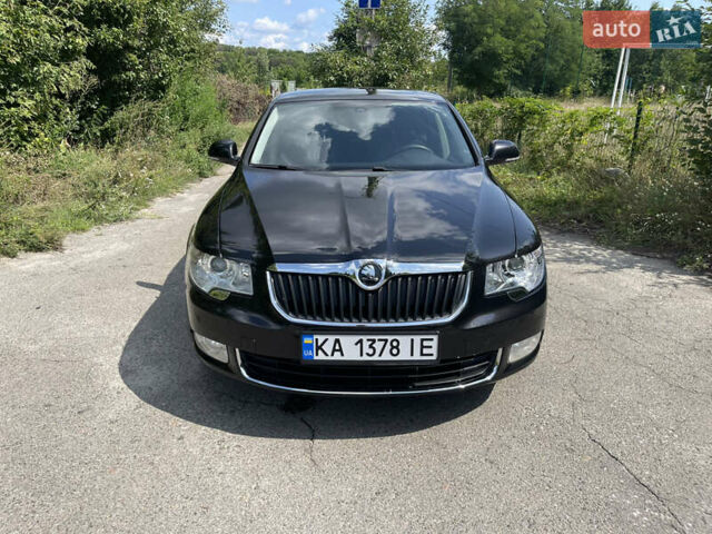 Черный Шкода Суперб, объемом двигателя 2 л и пробегом 312 тыс. км за 11500 $, фото 2 на Automoto.ua
