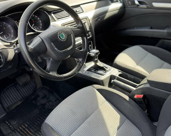 Чорний Шкода Суперб, об'ємом двигуна 1.8 л та пробігом 255 тис. км за 8400 $, фото 7 на Automoto.ua