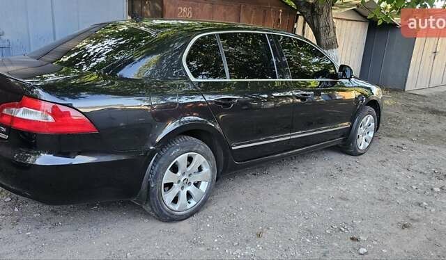 Черный Шкода Суперб, объемом двигателя 1.8 л и пробегом 189 тыс. км за 8400 $, фото 16 на Automoto.ua