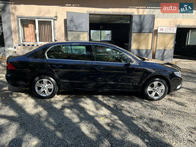 Чорний Шкода Суперб, об'ємом двигуна 1.39 л та пробігом 177 тис. км за 8600 $, фото 2 на Automoto.ua
