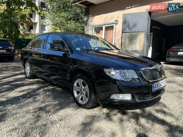 Чорний Шкода Суперб, об'ємом двигуна 1.39 л та пробігом 177 тис. км за 8600 $, фото 1 на Automoto.ua