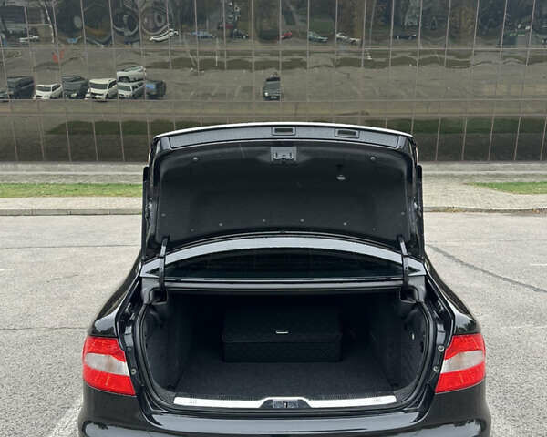 Шкода Суперб 2010 у Запоріжжя на Automoto.ua Чорний Шкода Суперб, об'ємом двигуна 1.8 л та пробігом 212 тис. км за 10500 $, фото 8 на Automoto.ua