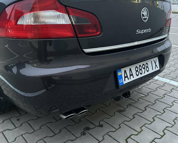 Черный Шкода Суперб, объемом двигателя 2 л и пробегом 310 тыс. км за 10500 $, фото 13 на Automoto.ua