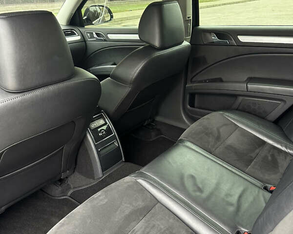 Шкода Суперб 2010 у Запоріжжя на Automoto.ua Чорний Шкода Суперб, об'ємом двигуна 1.8 л та пробігом 212 тис. км за 10500 $, фото 10 на Automoto.ua