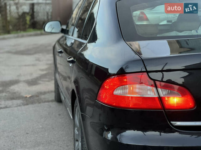 Чорний Шкода Суперб, об'ємом двигуна 1.8 л та пробігом 245 тис. км за 7999 $, фото 26 на Automoto.ua