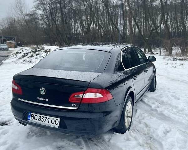 Черный Шкода Суперб, объемом двигателя 1.8 л и пробегом 269 тыс. км за 10000 $, фото 1 на Automoto.ua