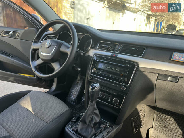 Чорний Шкода Суперб, об'ємом двигуна 1.8 л та пробігом 215 тис. км за 6900 $, фото 19 на Automoto.ua