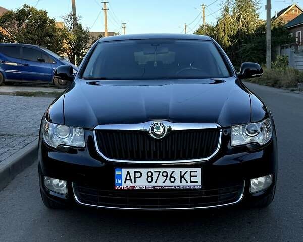 Черный Шкода Суперб, объемом двигателя 1.8 л и пробегом 215 тыс. км за 7600 $, фото 1 на Automoto.ua