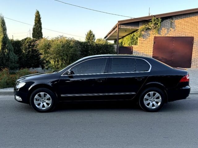 Черный Шкода Суперб, объемом двигателя 1.8 л и пробегом 215 тыс. км за 7600 $, фото 3 на Automoto.ua