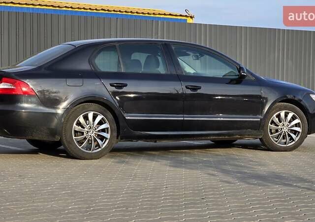 Черный Шкода Суперб, объемом двигателя 1.6 л и пробегом 234 тыс. км за 9500 $, фото 13 на Automoto.ua