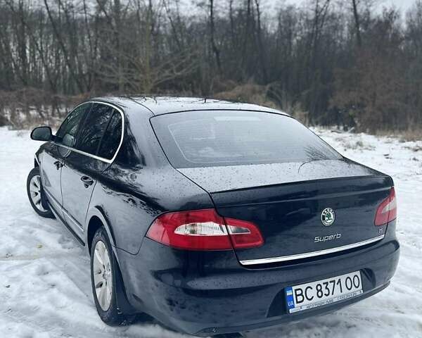Черный Шкода Суперб, объемом двигателя 1.8 л и пробегом 269 тыс. км за 10000 $, фото 5 на Automoto.ua