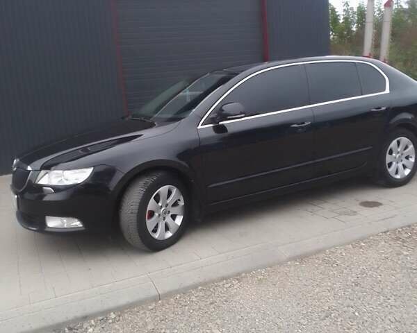 Черный Шкода Суперб, объемом двигателя 1.6 л и пробегом 305 тыс. км за 9400 $, фото 1 на Automoto.ua