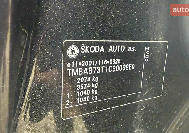 Черный Шкода Суперб, объемом двигателя 1.8 л и пробегом 245 тыс. км за 7750 $, фото 16 на Automoto.ua