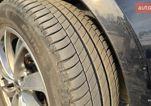 Черный Шкода Суперб, объемом двигателя 1.6 л и пробегом 234 тыс. км за 9500 $, фото 20 на Automoto.ua