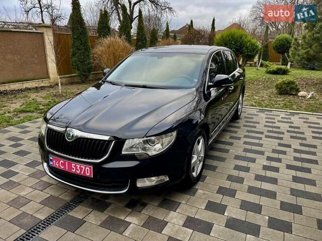 Черный Шкода Суперб, объемом двигателя 1.8 л и пробегом 245 тыс. км за 7999 $, фото 1 на Automoto.ua