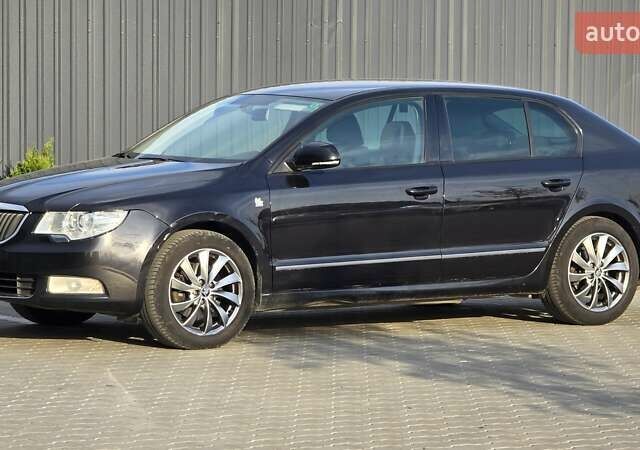 Черный Шкода Суперб, объемом двигателя 1.6 л и пробегом 234 тыс. км за 9500 $, фото 6 на Automoto.ua