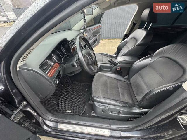 Черный Шкода Суперб, объемом двигателя 1.97 л и пробегом 313 тыс. км за 11800 $, фото 16 на Automoto.ua