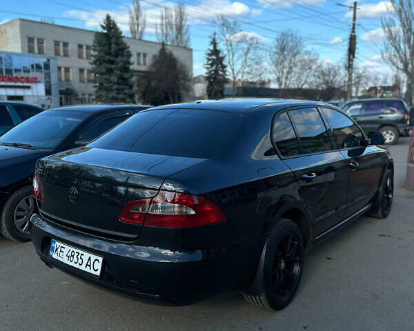Черный Шкода Суперб, объемом двигателя 2 л и пробегом 280 тыс. км за 10700 $, фото 3 на Automoto.ua