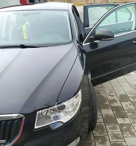 Чорний Шкода Суперб, об'ємом двигуна 1.6 л та пробігом 267 тис. км за 12320 $, фото 7 на Automoto.ua