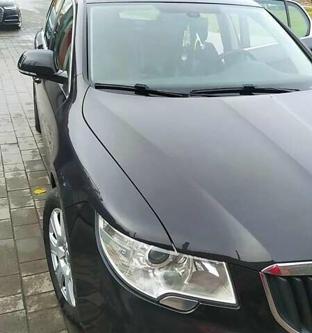 Чорний Шкода Суперб, об'ємом двигуна 1.6 л та пробігом 267 тис. км за 12320 $, фото 8 на Automoto.ua