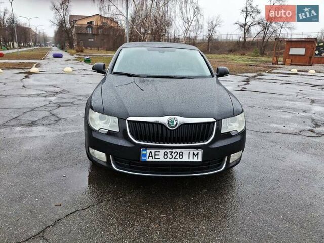Черный Шкода Суперб, объемом двигателя 1.8 л и пробегом 218 тыс. км за 9500 $, фото 10 на Automoto.ua