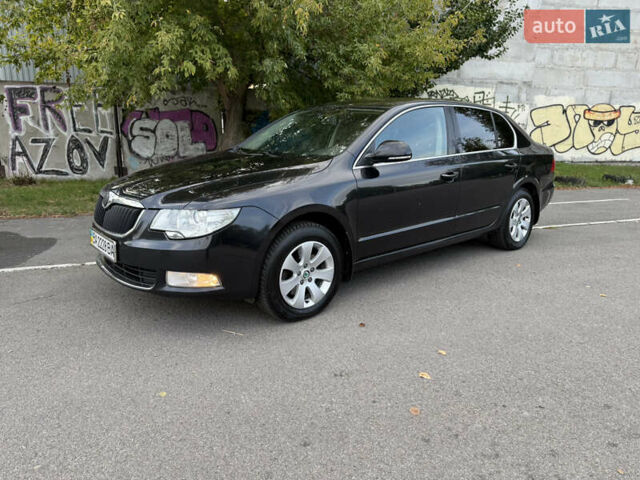 Черный Шкода Суперб, объемом двигателя 1.8 л и пробегом 276 тыс. км за 8500 $, фото 3 на Automoto.ua