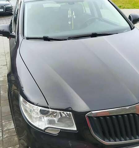 Чорний Шкода Суперб, об'ємом двигуна 1.6 л та пробігом 267 тис. км за 12320 $, фото 14 на Automoto.ua