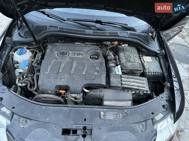 Чорний Шкода Суперб, об'ємом двигуна 1.6 л та пробігом 222 тис. км за 11850 $, фото 13 на Automoto.ua