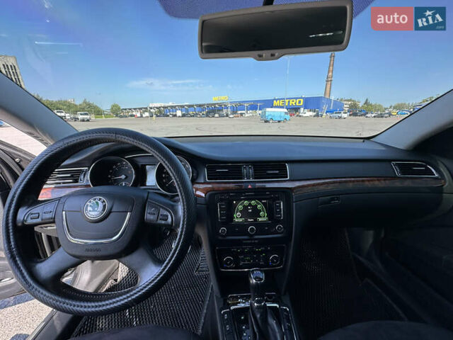 Шкода Суперб 2012 у Львові на Automoto.ua Чорний Шкода Суперб, об'ємом двигуна 1.97 л та пробігом 350 тис. км за 13500 $, фото 8 на Automoto.ua