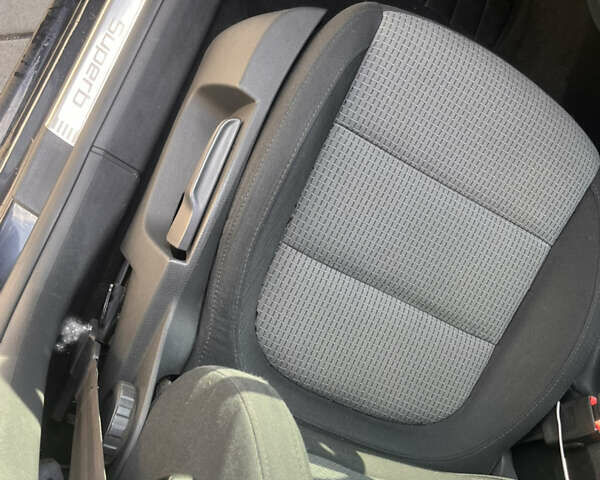 Черный Шкода Суперб, объемом двигателя 1.8 л и пробегом 147 тыс. км за 11300 $, фото 8 на Automoto.ua