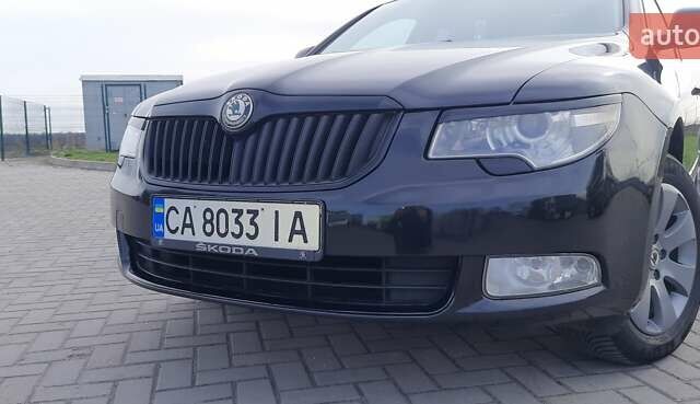 Черный Шкода Суперб, объемом двигателя 1.8 л и пробегом 330 тыс. км за 7500 $, фото 4 на Automoto.ua