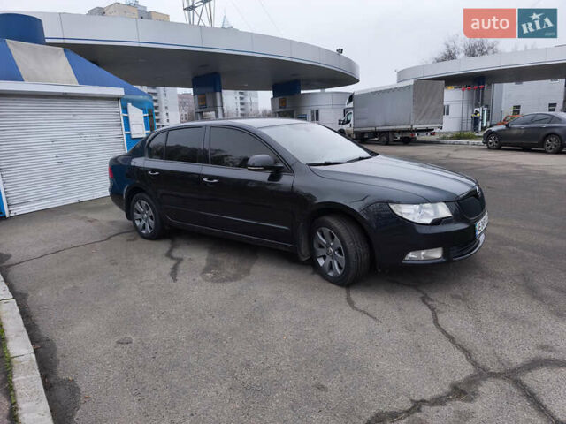 Черный Шкода Суперб, объемом двигателя 1.8 л и пробегом 242 тыс. км за 8600 $, фото 3 на Automoto.ua