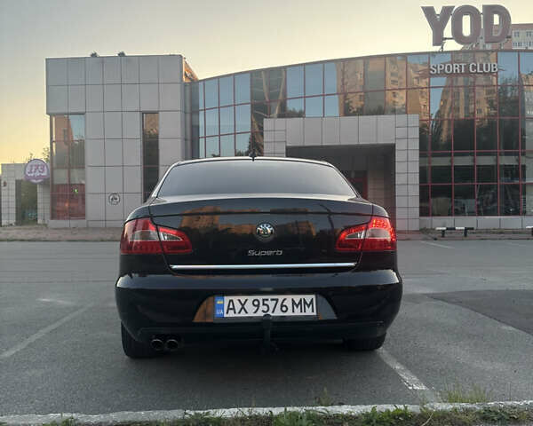 Черный Шкода Суперб, объемом двигателя 1.97 л и пробегом 186 тыс. км за 11500 $, фото 5 на Automoto.ua