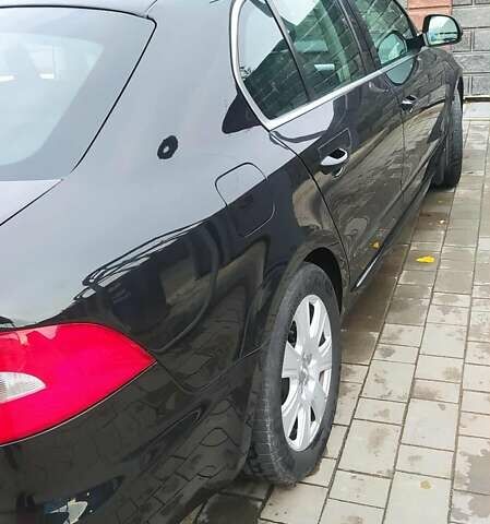 Чорний Шкода Суперб, об'ємом двигуна 1.6 л та пробігом 267 тис. км за 12320 $, фото 9 на Automoto.ua