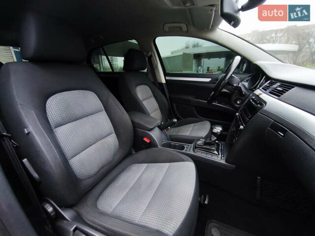 Черный Шкода Суперб, объемом двигателя 1.8 л и пробегом 242 тыс. км за 8600 $, фото 8 на Automoto.ua