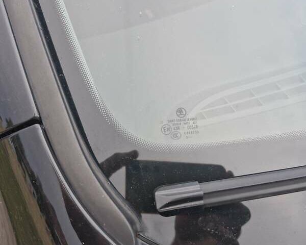 Чорний Шкода Суперб, об'ємом двигуна 1.97 л та пробігом 259 тис. км за 12700 $, фото 13 на Automoto.ua
