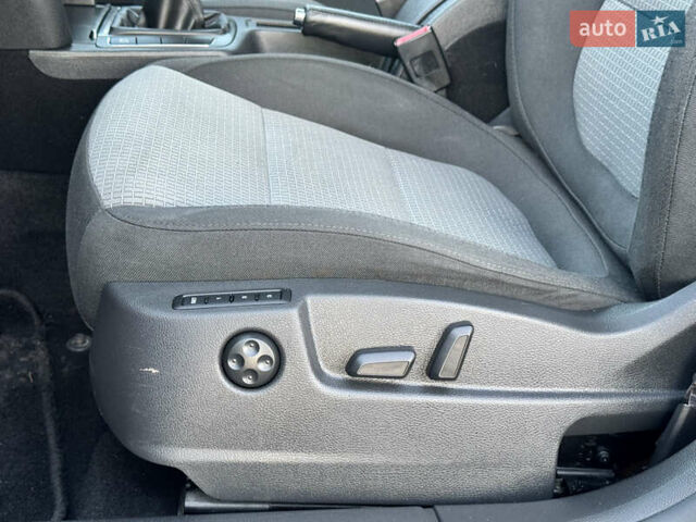 Черный Шкода Суперб, объемом двигателя 1.6 л и пробегом 220 тыс. км за 10600 $, фото 17 на Automoto.ua