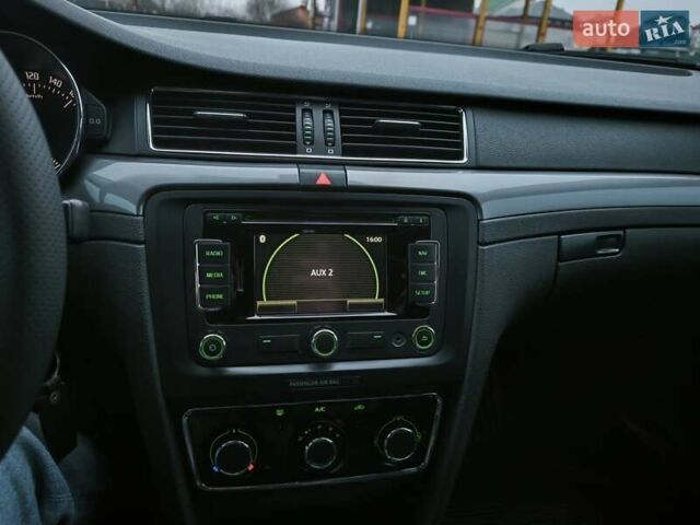 Черный Шкода Суперб, объемом двигателя 2 л и пробегом 275 тыс. км за 11900 $, фото 10 на Automoto.ua