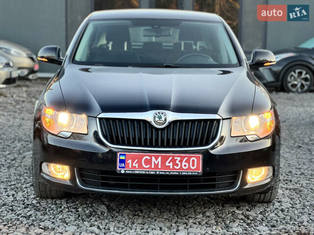 Черный Шкода Суперб, объемом двигателя 1.6 л и пробегом 220 тыс. км за 10600 $, фото 1 на Automoto.ua