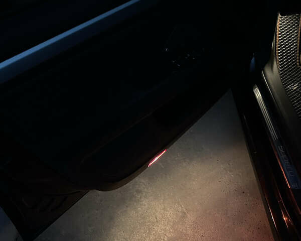 Чорний Шкода Суперб, об'ємом двигуна 1.97 л та пробігом 250 тис. км за 12200 $, фото 26 на Automoto.ua