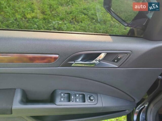 Черный Шкода Суперб, объемом двигателя 1.8 л и пробегом 212 тыс. км за 9800 $, фото 8 на Automoto.ua