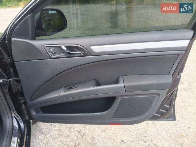 Черный Шкода Суперб, объемом двигателя 1.8 л и пробегом 227 тыс. км за 9999 $, фото 29 на Automoto.ua