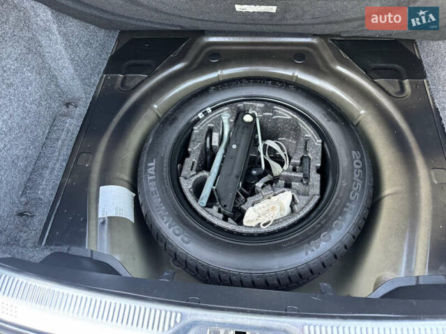 Черный Шкода Суперб, объемом двигателя 1.6 л и пробегом 220 тыс. км за 10600 $, фото 9 на Automoto.ua