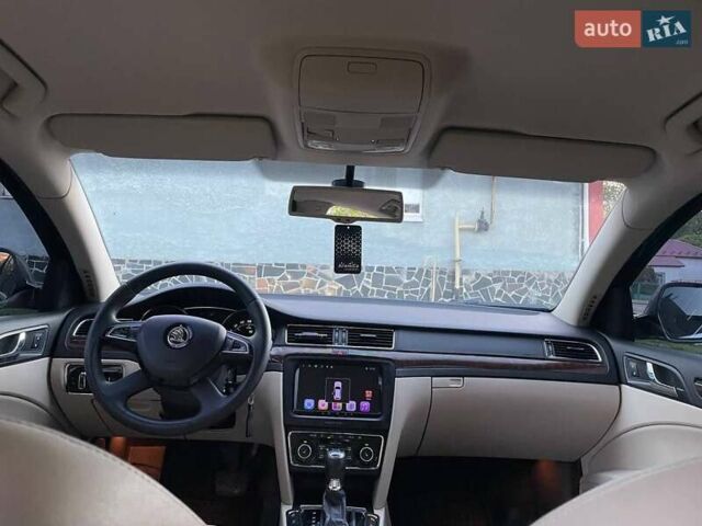 Черный Шкода Суперб, объемом двигателя 2 л и пробегом 290 тыс. км за 13000 $, фото 19 на Automoto.ua